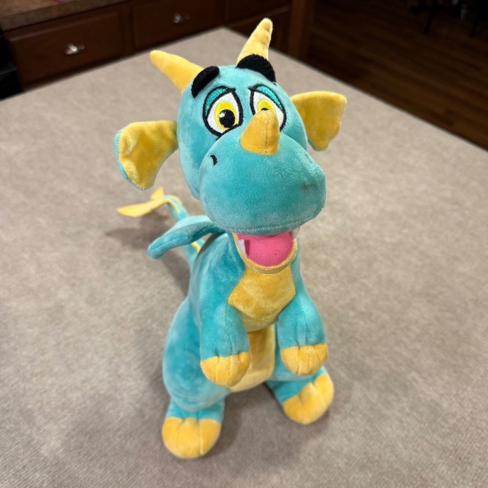 Pennsylvania Dutch Wonderland Goffa Duke the Dragon 17” Plush Stuffed Toy Doll